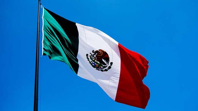 National Flag of Mexico Pictures