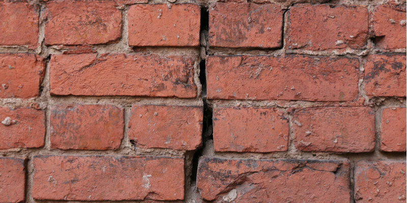 Do-Cracked-Bricks-Always-Signal-Foundation-Issues