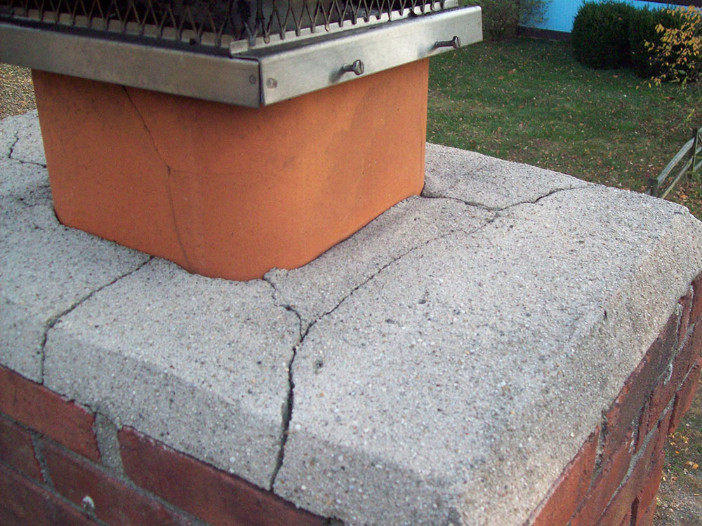severely-cracked-chimney-crown (1)