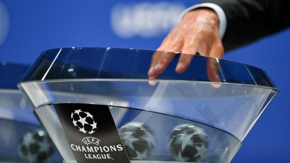 uefa-champions-league-draw-pots-balls_1kl5ixu6ei58m11ca5oi7p4pmu