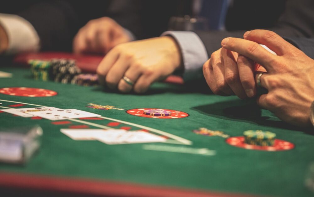 casino games- player hands