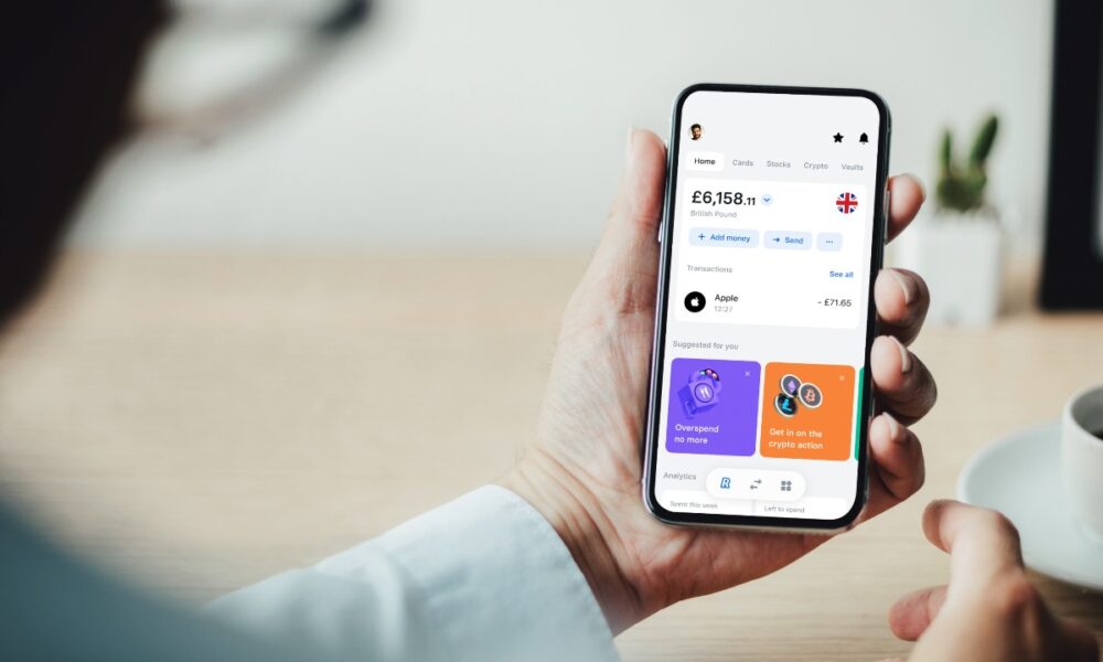 revolut-expands-its-crypto-offering-with-blockchain-partnership