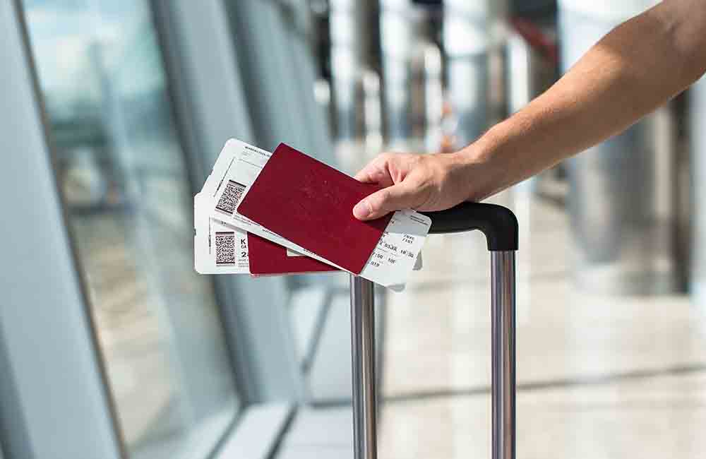 Take-snaps-of-boarding-pass