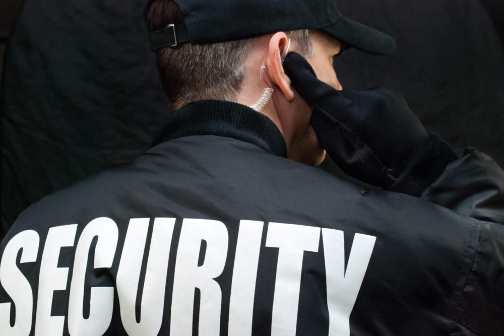When To Hire Uniformed Guards vs Undercover Security