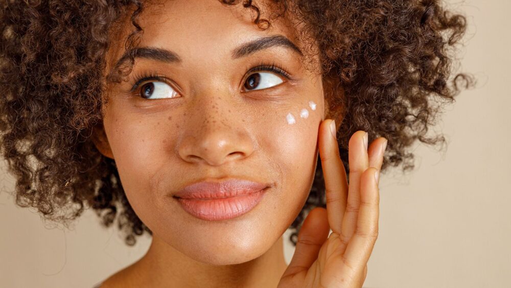 ways-to-get-rid-of-hyperpigmentation-for-good-00-intro-alt-1440×810
