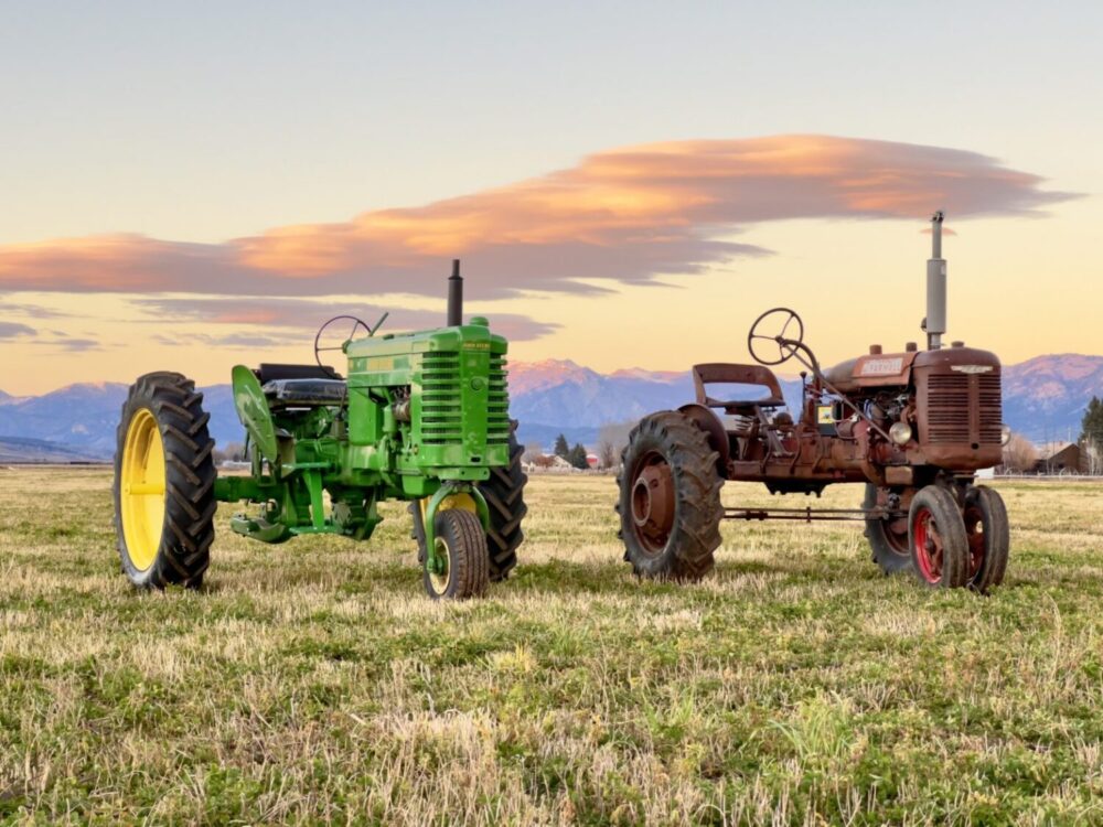The Phenomenon and history of John Deere - .why is it so popular