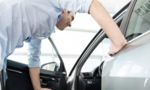 How to Decide Whether to Keep or Replace Your Car