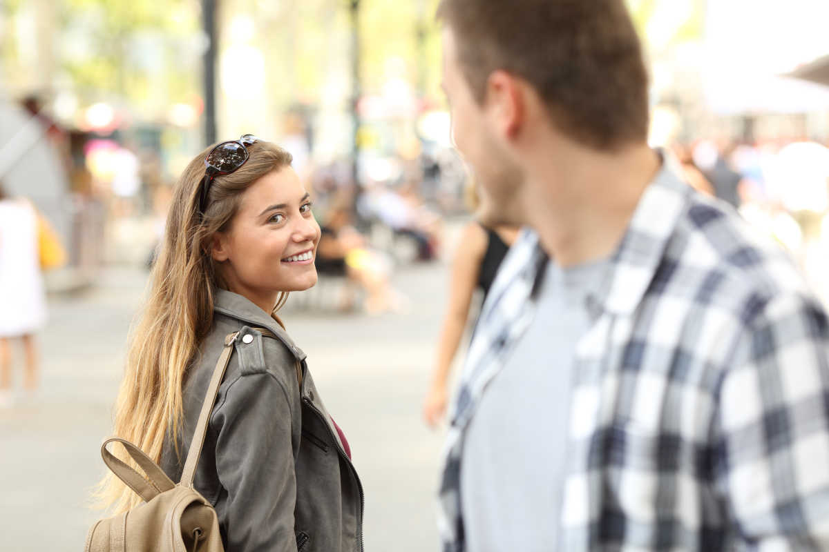 Tips for Guys with Top French Pick-Up Lines for France Adventures